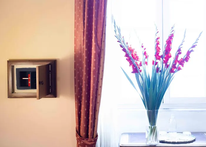 Отель типа "постель и завтрак" Casa De' Fiori