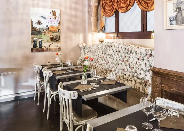 Отель типа "постель и завтрак" Casa De' Fiori 4*